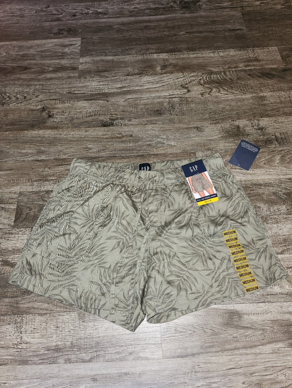 Gap Pull On Tencel Shorts